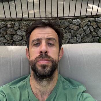 Trabalho de babysitting em Braga: Trabalho de babysitting João