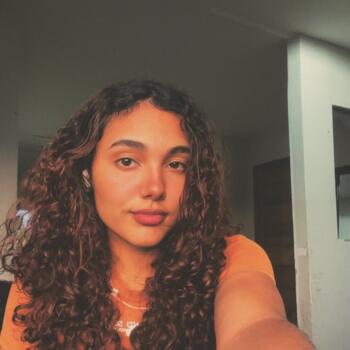 Babá em Niterói: Fernanda