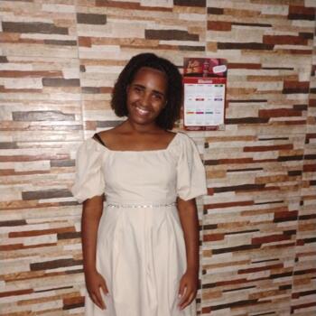 Babysitter in Mesquita: Luciana