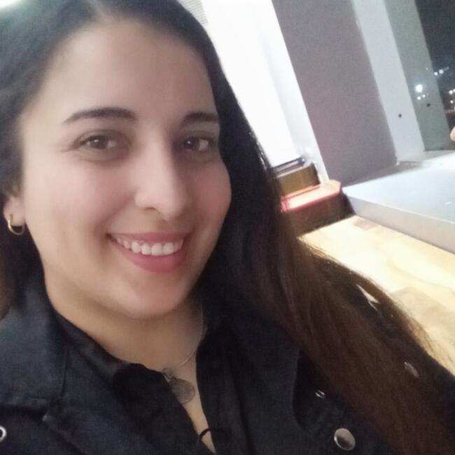 Niñera en José María Ezeiza: Estefania Magali