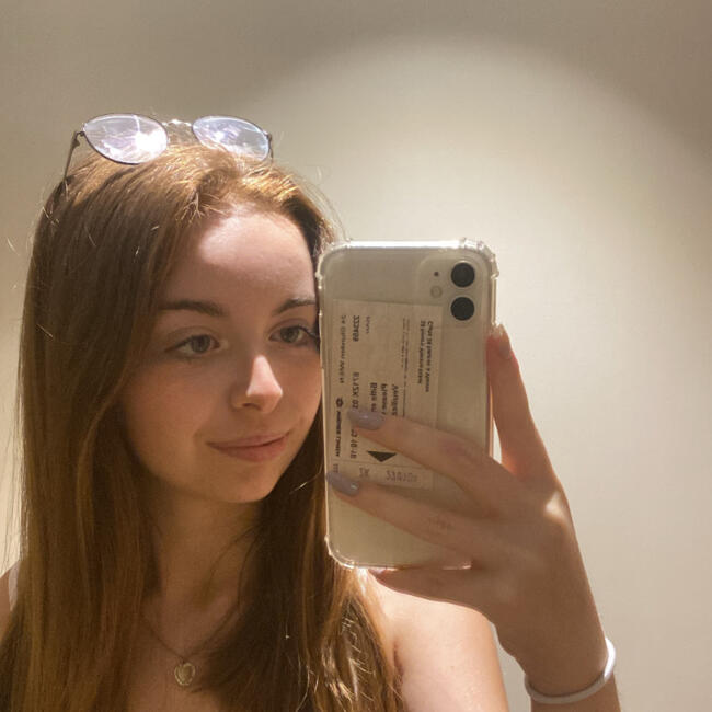 Babysitter in Marignane: Lena