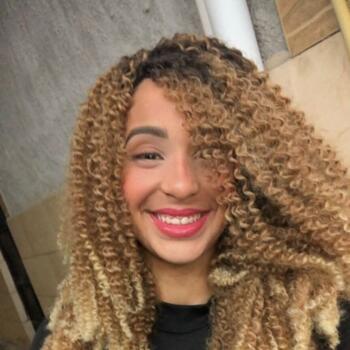 Babysitting job in Vila Velha: babysitting job Thaynara