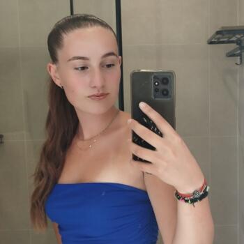 Babysitter in Coimbra: Justine