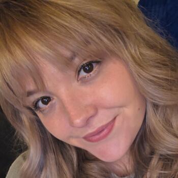 Babysitter in St Louis: Laney