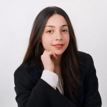 Babysitter in Amman: Ola