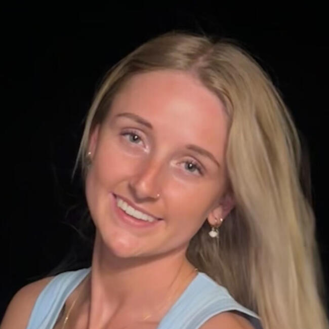 Babysitter in Adelaide: Ashlee