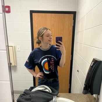 Babysitter in Dillsboro: Kenzie
