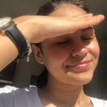 Babysitter in Reims: Chloe