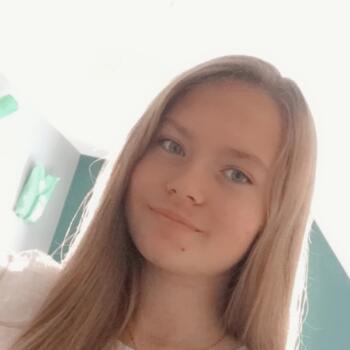 Baby-sitter in Le Bosc-Roger-en-Roumois: Maya