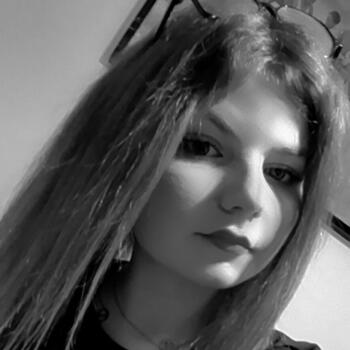 Babysitter in Villefranche-de-Rouergue: Alexia