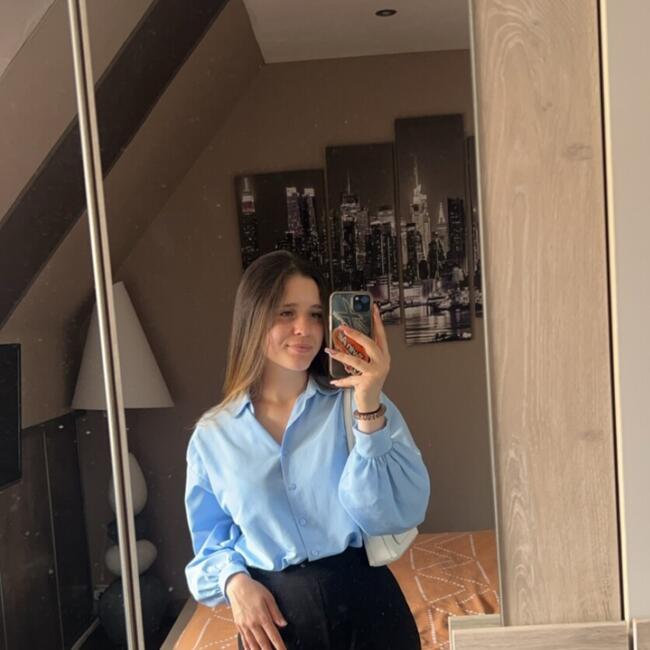 Babysitter in Chécy: Clara