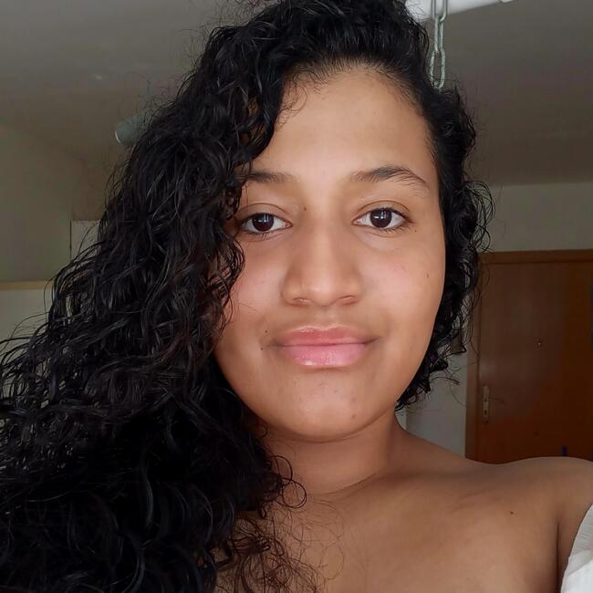 Babysitter in Castellon: Valentina