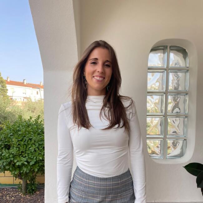 Babysitter in Rincón de la Victoria: Almudena