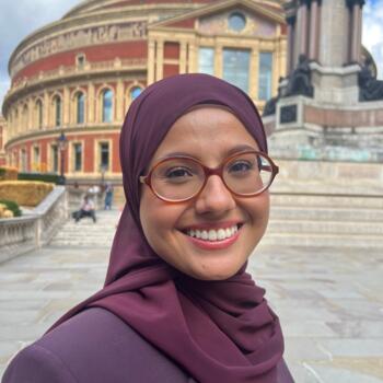 Babysitter in London: Assia