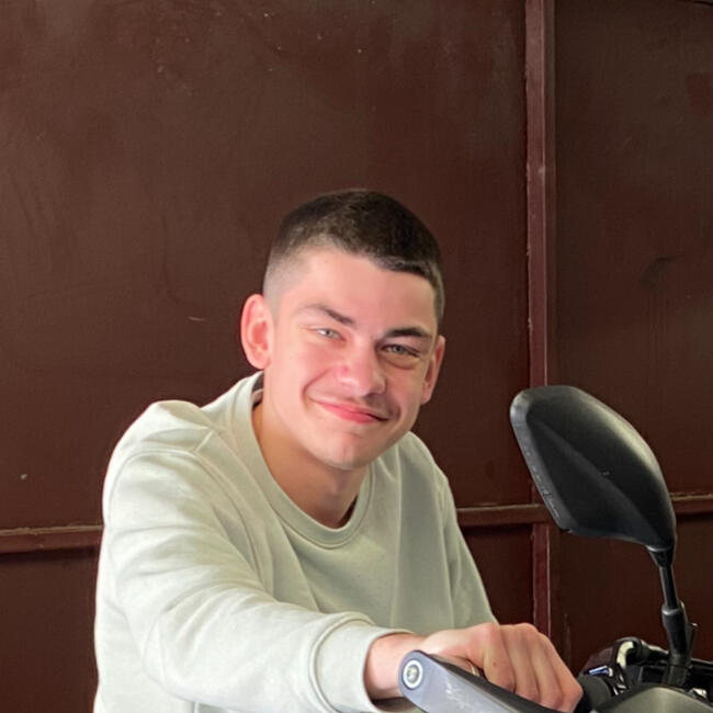 Babysitter in Verneuil-sur-Seine: Lucas