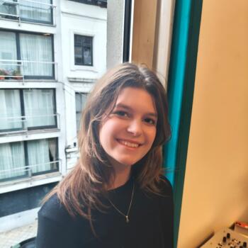 Babysitter in Ixelles-Elsene: Thaïs