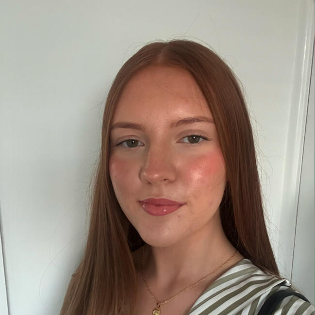 Babysitter in Liverpool: Eva