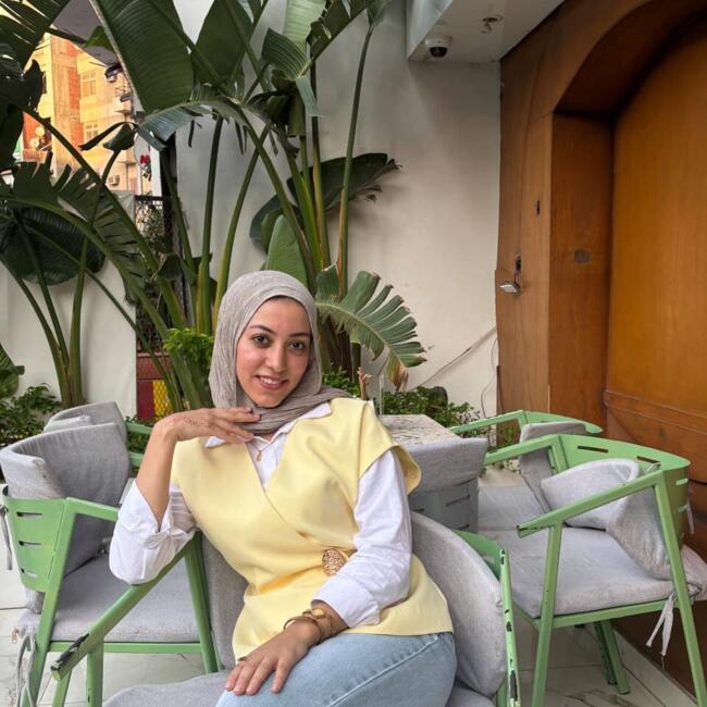 Babysitter in Zagazig: Yasmyn