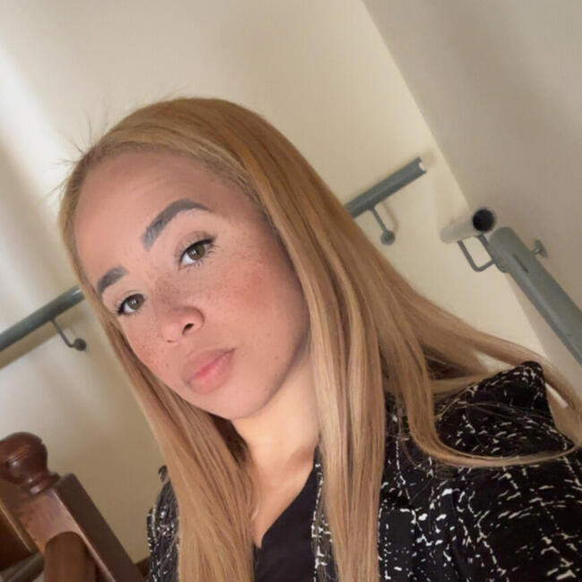 Babysitter a Parma: Monique