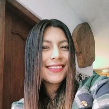 Babysitter Quito: Nikol