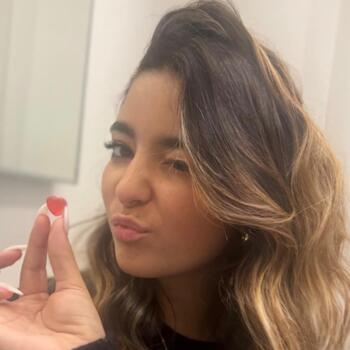 Babysitter in Saint-Mandé: Emy