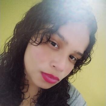 Babá em Embu das Artes: Gabriela Ferreira Silva