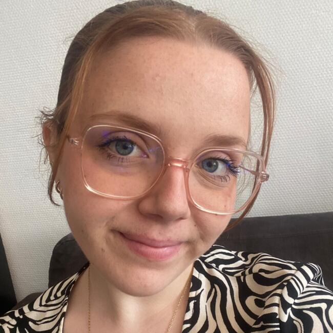 Babysitter in Dieppe: Laura