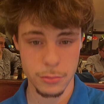 Babysitter in Cannes: Evan