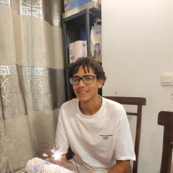 Babysitter in Villeneuve-Saint-Georges: Jassan