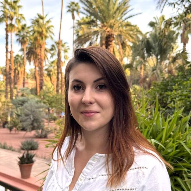 Babysitter in Néré: Alicia