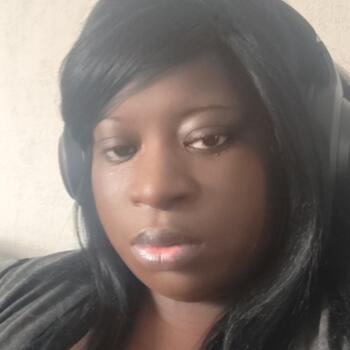 Babysitting job in Évreux: babysitting job Therese