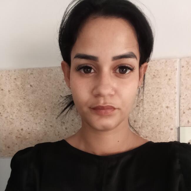 Babá em Cuiabá: Yasmin