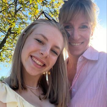 Babysitter in Beringen: Mona