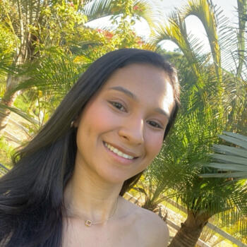 Babysitting job in Viçosa: babysitting job Stephanie