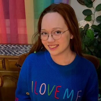 Baby-sitter in Calgary: Heidi