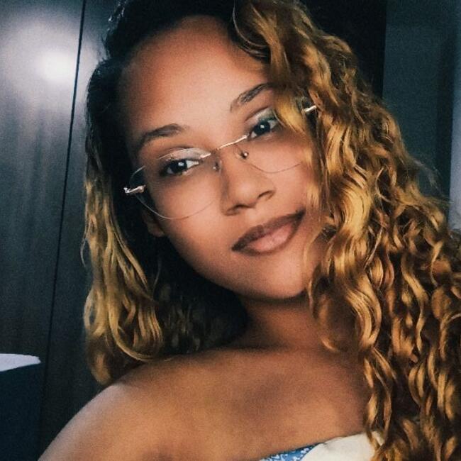 Babysitter in Sobradinho (Sobradinho): Arianne