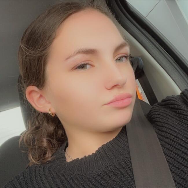 Nanny in Condé-sur-l'Escaut: Clara