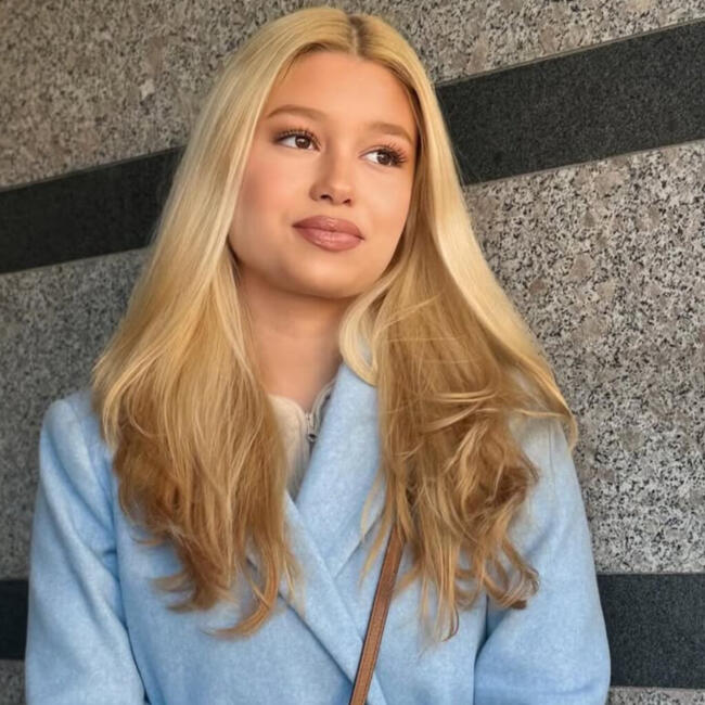 Babysitter in Valencia: Adela Maria