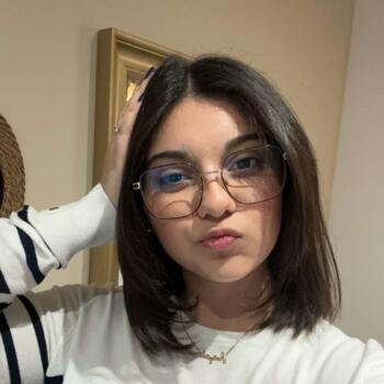 Babysitter in Amiens: Anjali