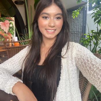 Babysitter in Uberlândia: Geovanna