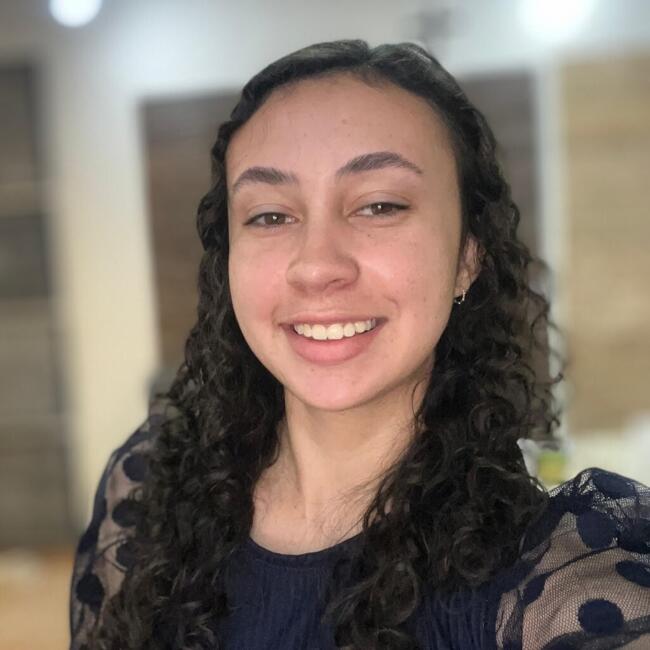 Babá em Adamantina: Mariana