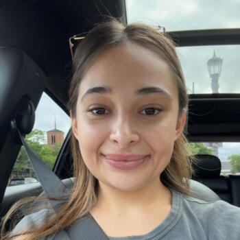 Babysitter in Milwaukee: Caroline