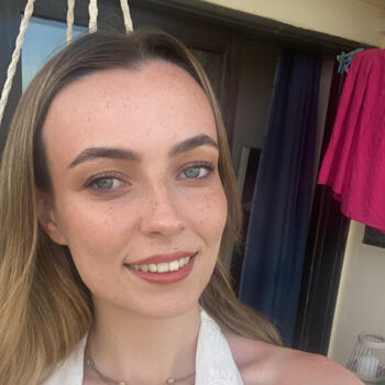 Baby-sitter in Galway: Beth