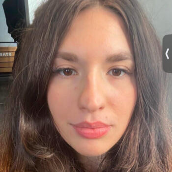 Babysitter in Versailles: Alicia