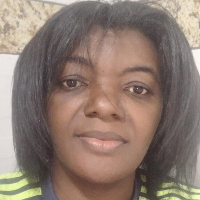 Babá em Duque de Caxias: Lailde dos Santos sales