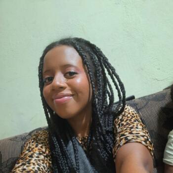 Babysitter in Embu Guaçu: Gabrielly