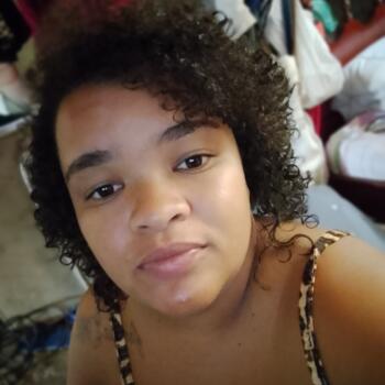 Babá em Cravinhos: Kamila