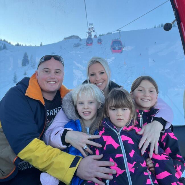 Babysitter Job in Kruishoutem: Jolyn