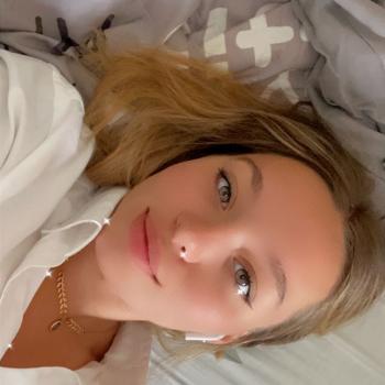 Baby-sitter in Nevers: Emma