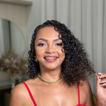 Babá Queimados: Isabelle